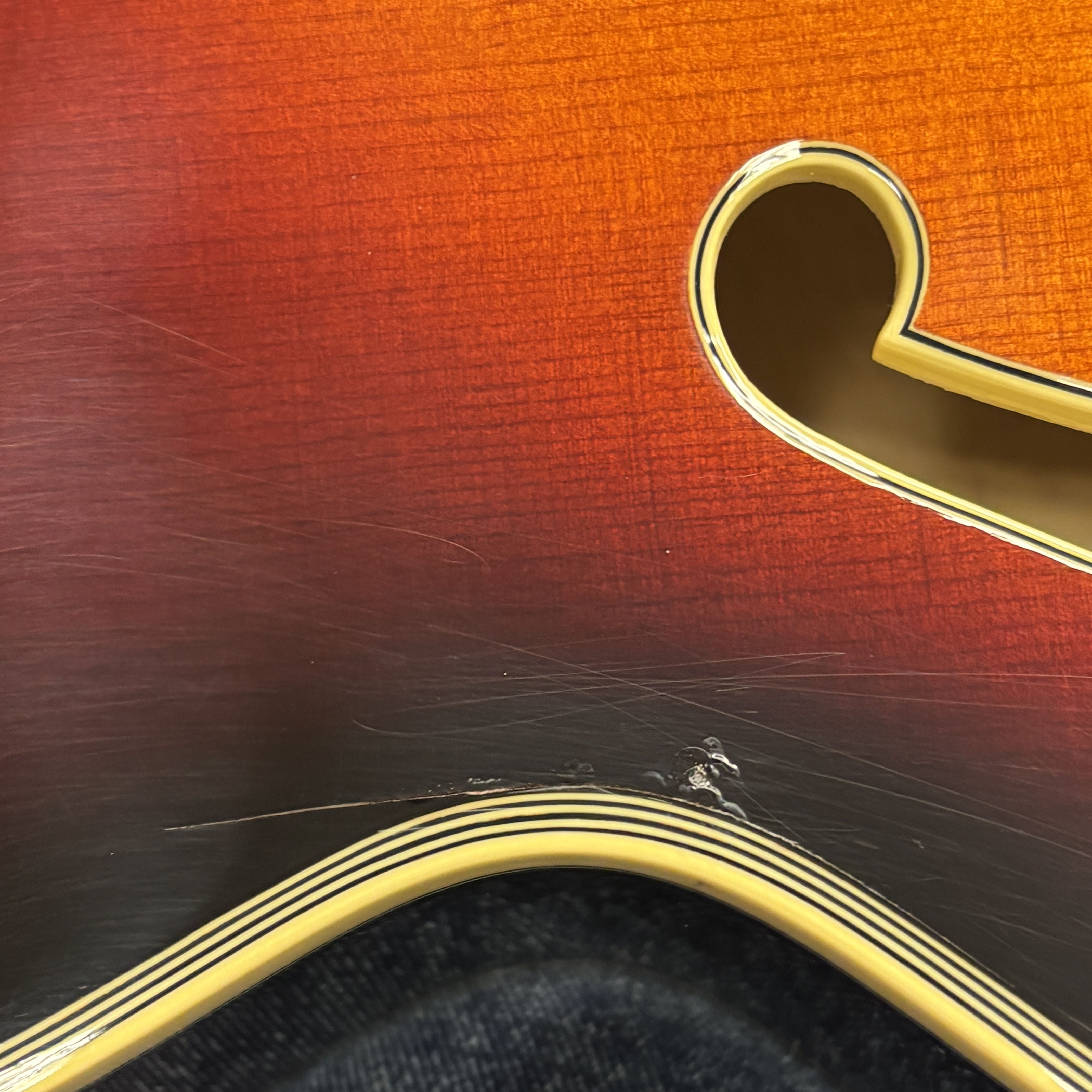 Pre-owned D'Angelico New Yorker semi-hollow electric guitar sunburst with gold hardware and f-holes
