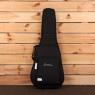 Eastman E1OM CED LX classical guitar gig bag black with shoulder straps