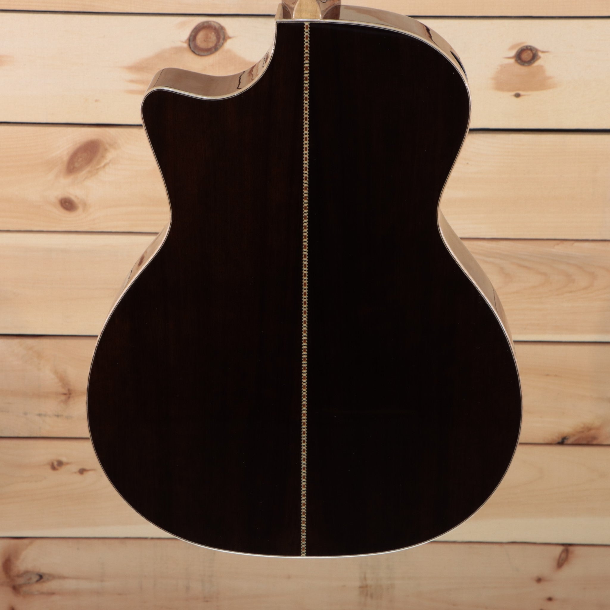 Eastman AC822CEFF acoustic guitar natural finish with white binding and pearl inlays