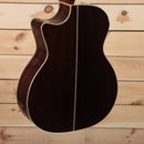 Eastman AC822CEFF acoustic guitar natural finish with white binding and cutaway body