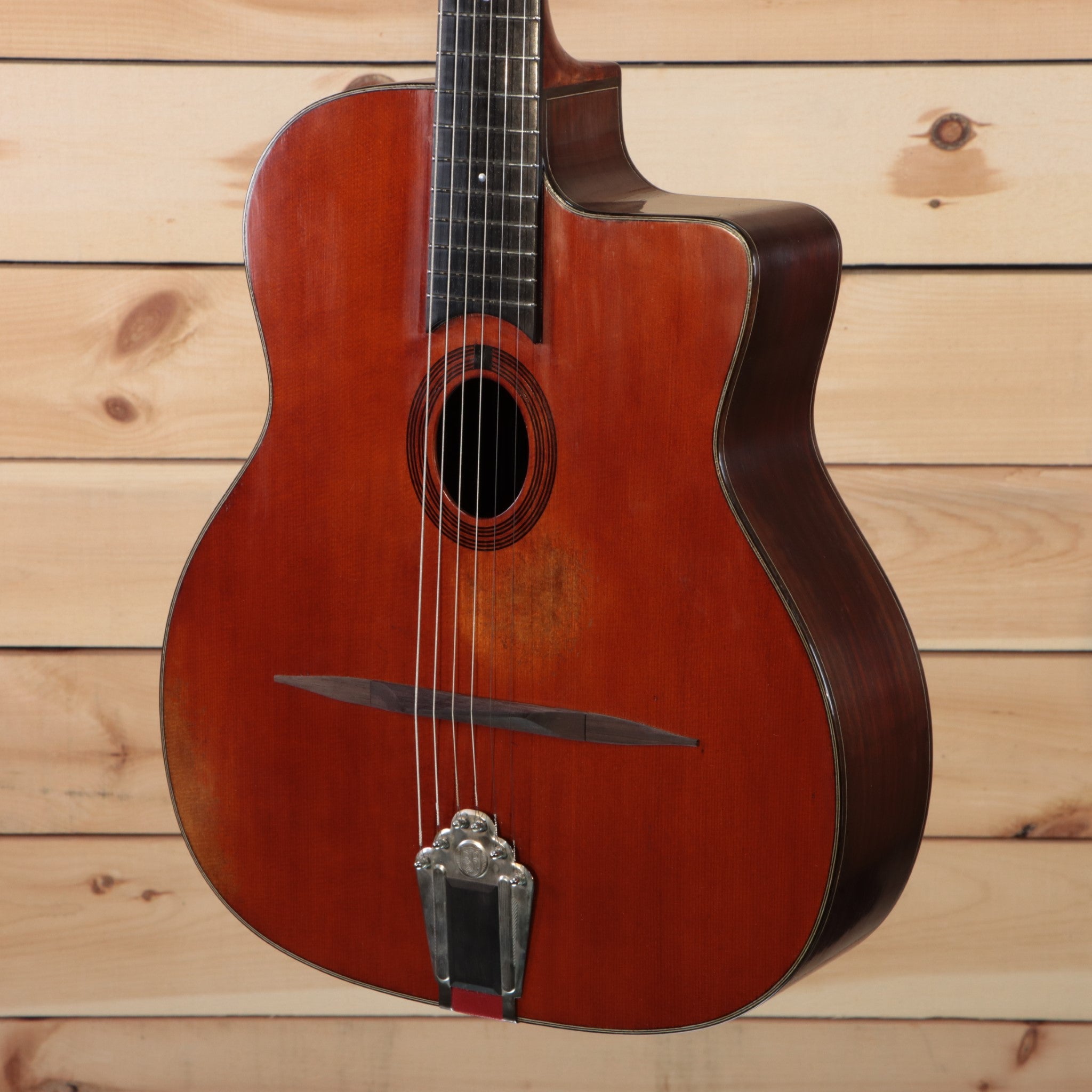 Eastman DM2V classical guitar antique finish with cutaway and rosewood back sides