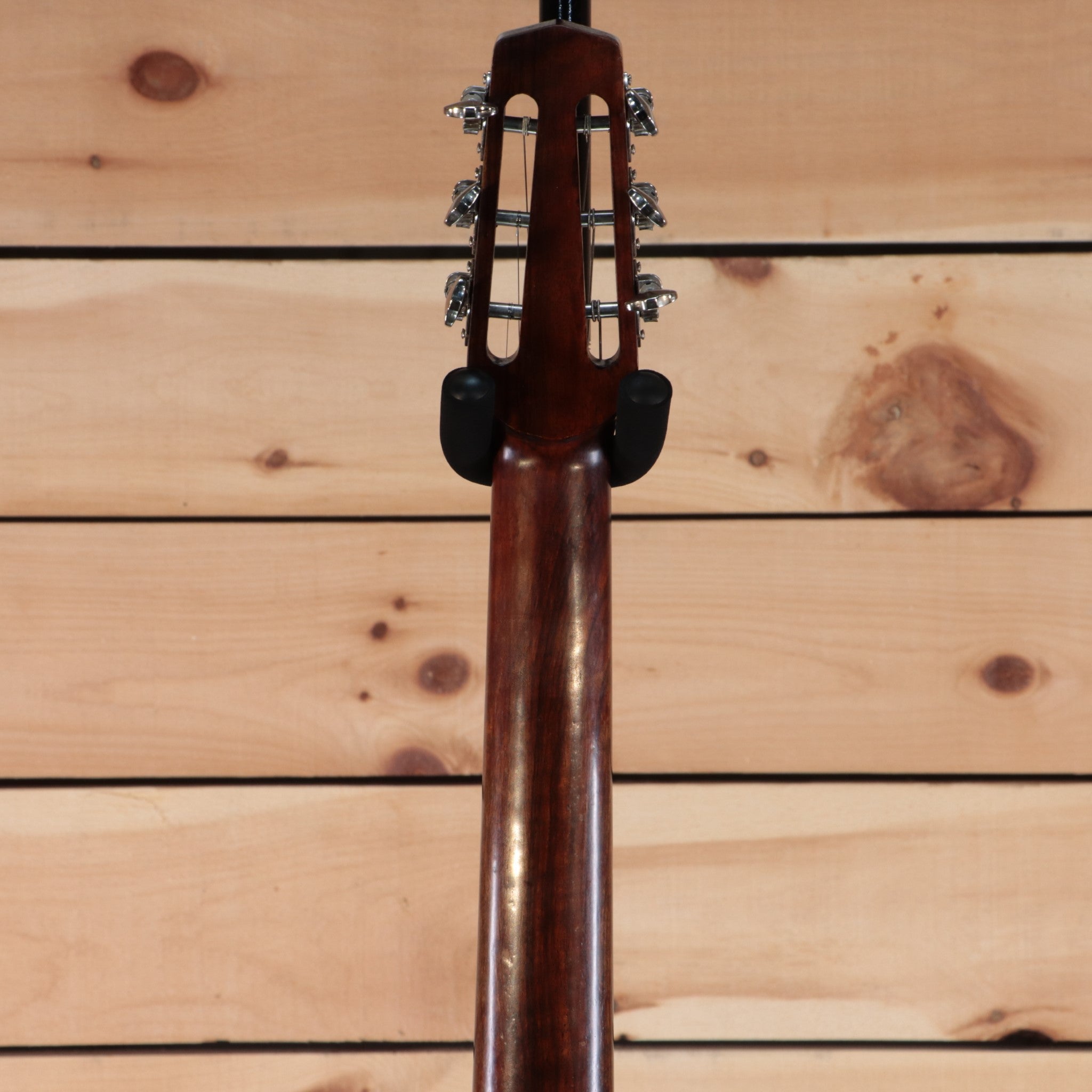 Eastman DM2V classical acoustic guitar antique finish with nylon strings and chrome tuning machines