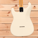 Fender Nile Rodgers Hitmaker Stratocaster electric guitar Olympic White with single-coil pickups