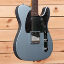 Fender Chrissie Hynde Telecaster electric guitar Ice Blue Metallic with black pickguard