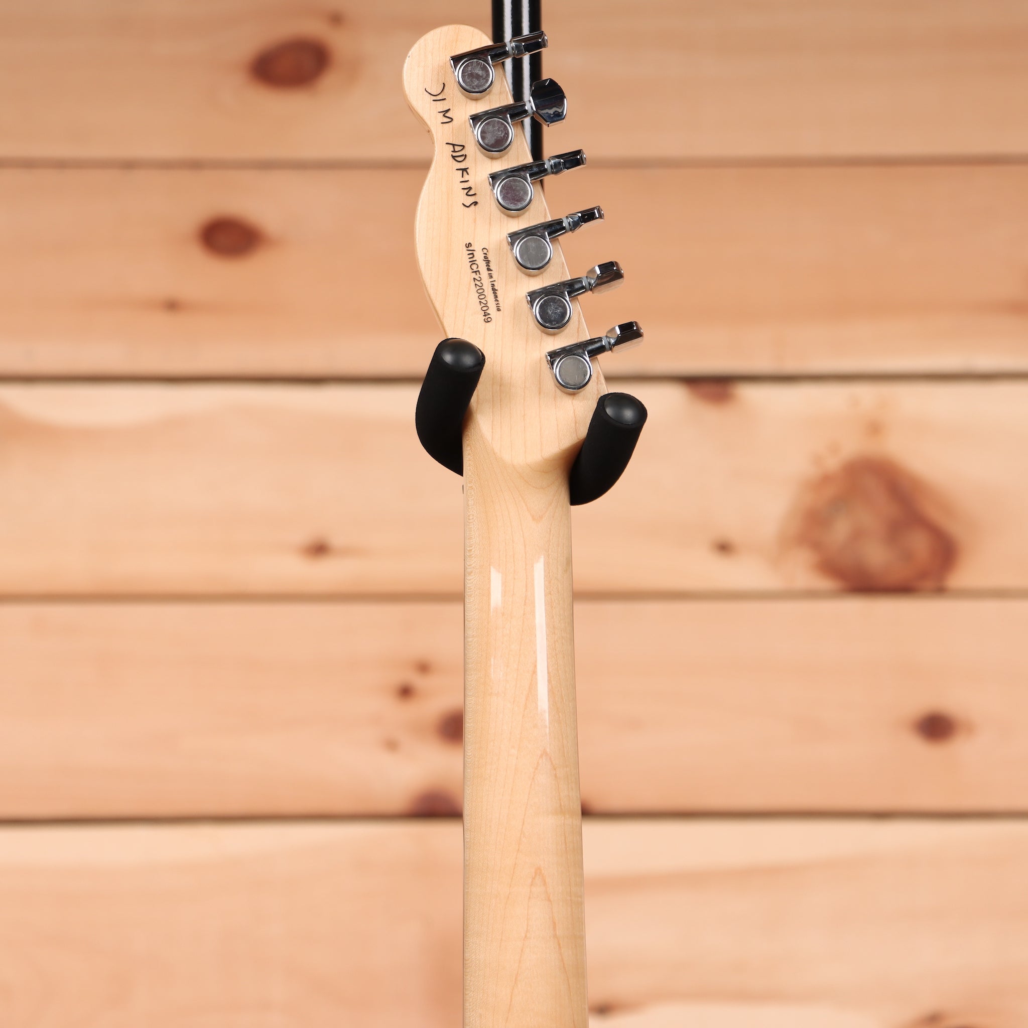 Fender Jim Adkins JA90 Telecaster Thinline semi-hollow electric guitar Natural finish chrome tuners