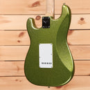 Fender Custom Shop Dick Dale Stratocaster electric guitar Chartreuse Sparkle with white pickguard