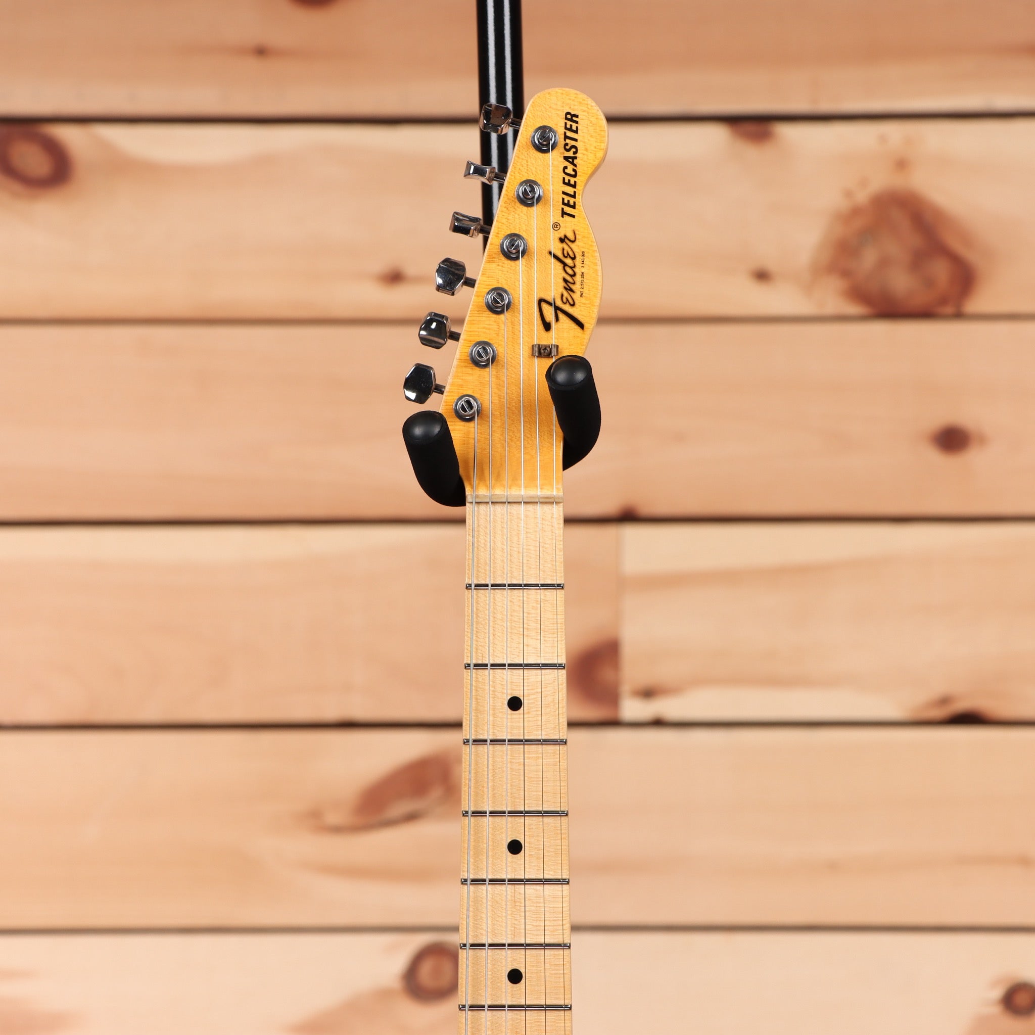 Fender Custom Shop 1968 Thinline Telecaster Relic electric guitar 3-Color Sunburst with maple neck