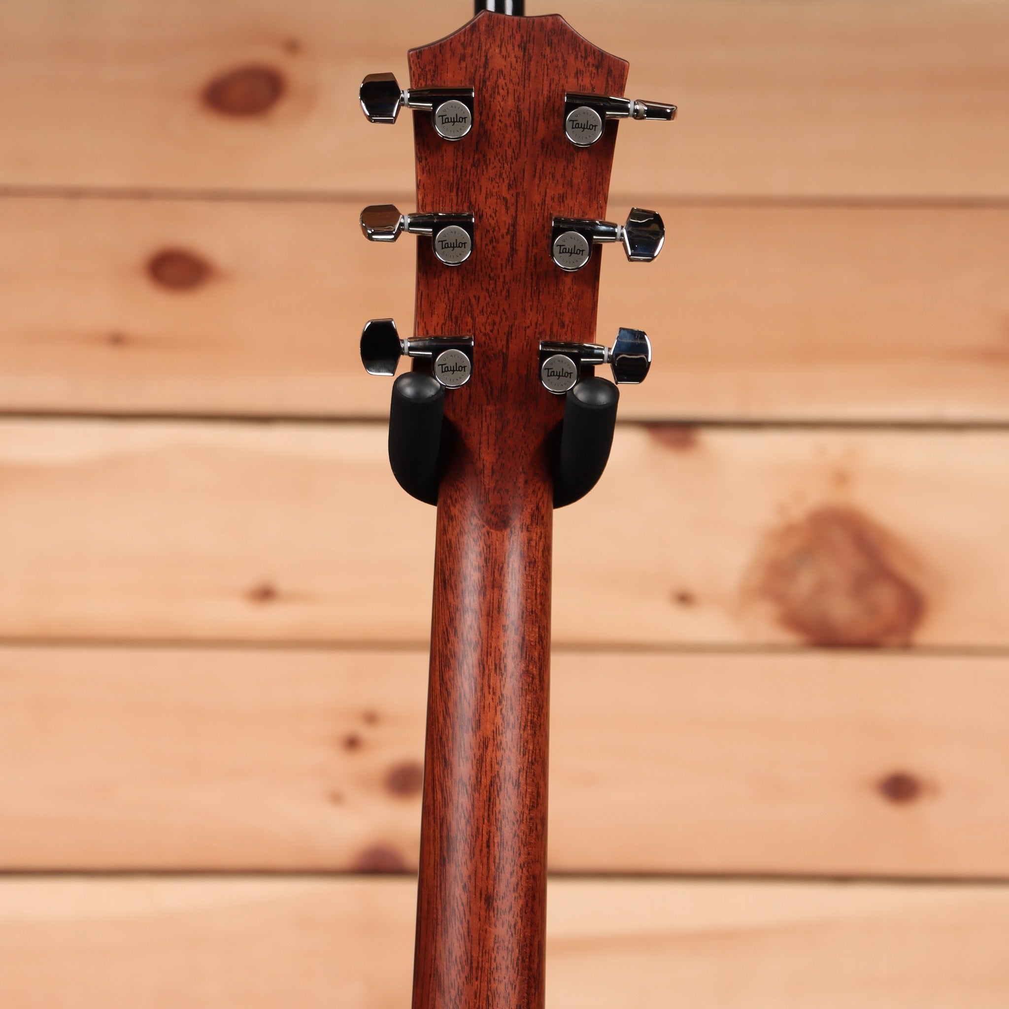 Taylor 417e Grand Concert acoustic-electric guitar Tobacco Sunburst with Taylor tuning machines