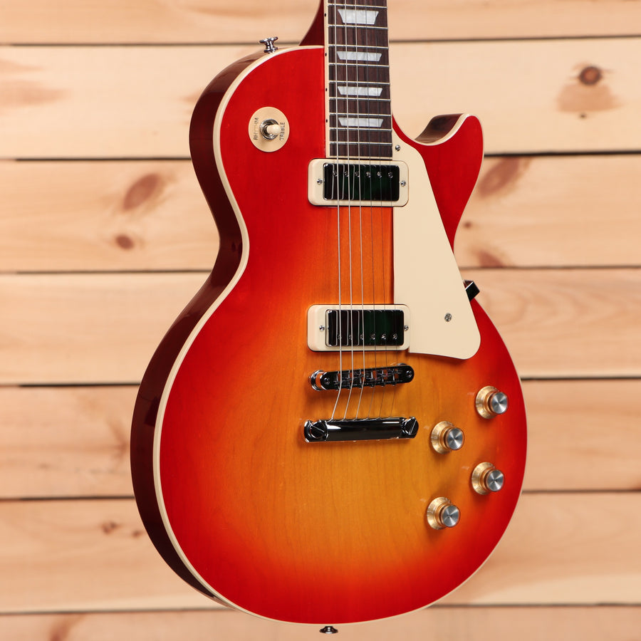 Gibson Les Paul Deluxe 70s electric guitar 70s Cherry Sunburst with dual humbuckers