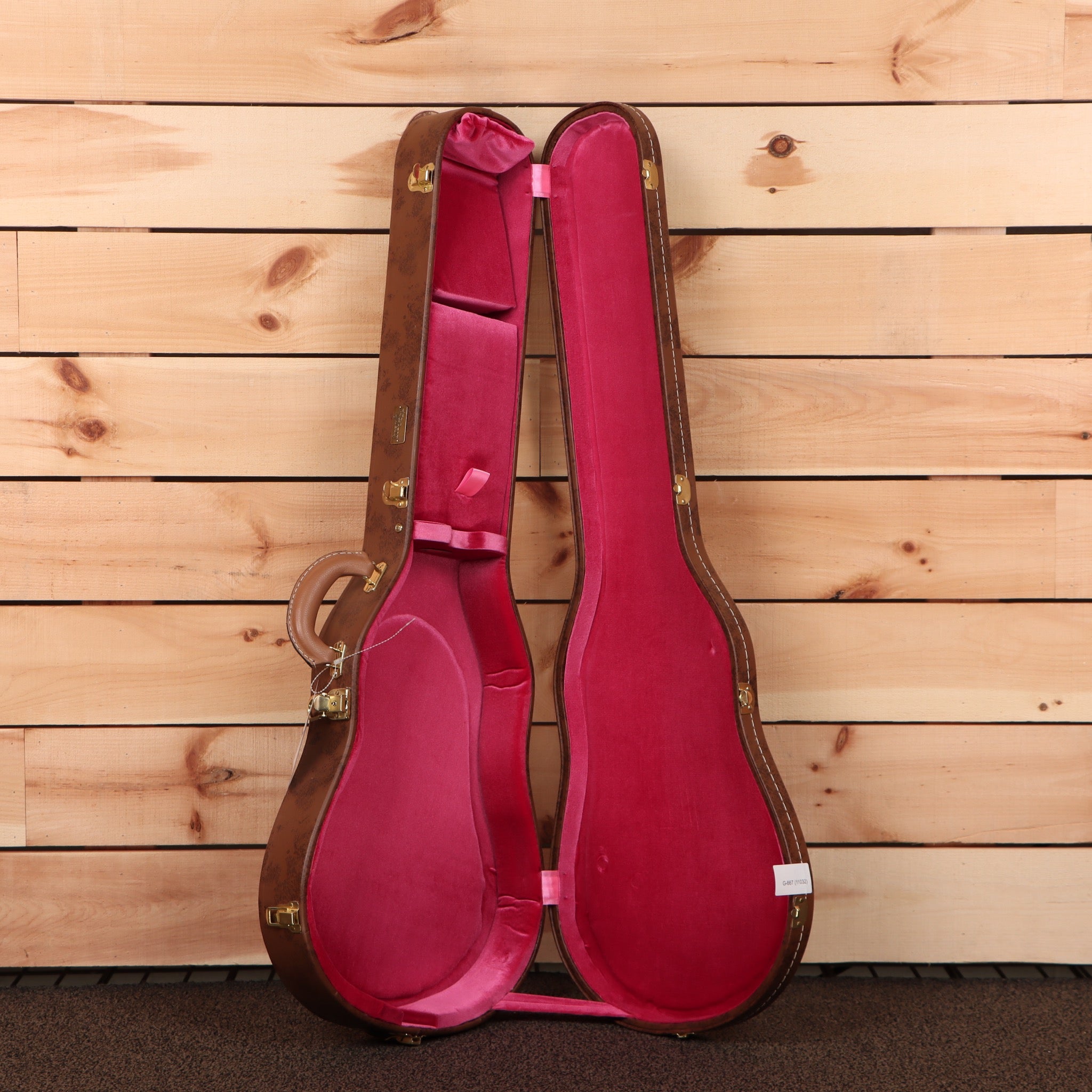 Gibson 1960 Les Paul Standard Ultra Light Aged Wide Tomato Burst electric guitar with pink velvet case interior