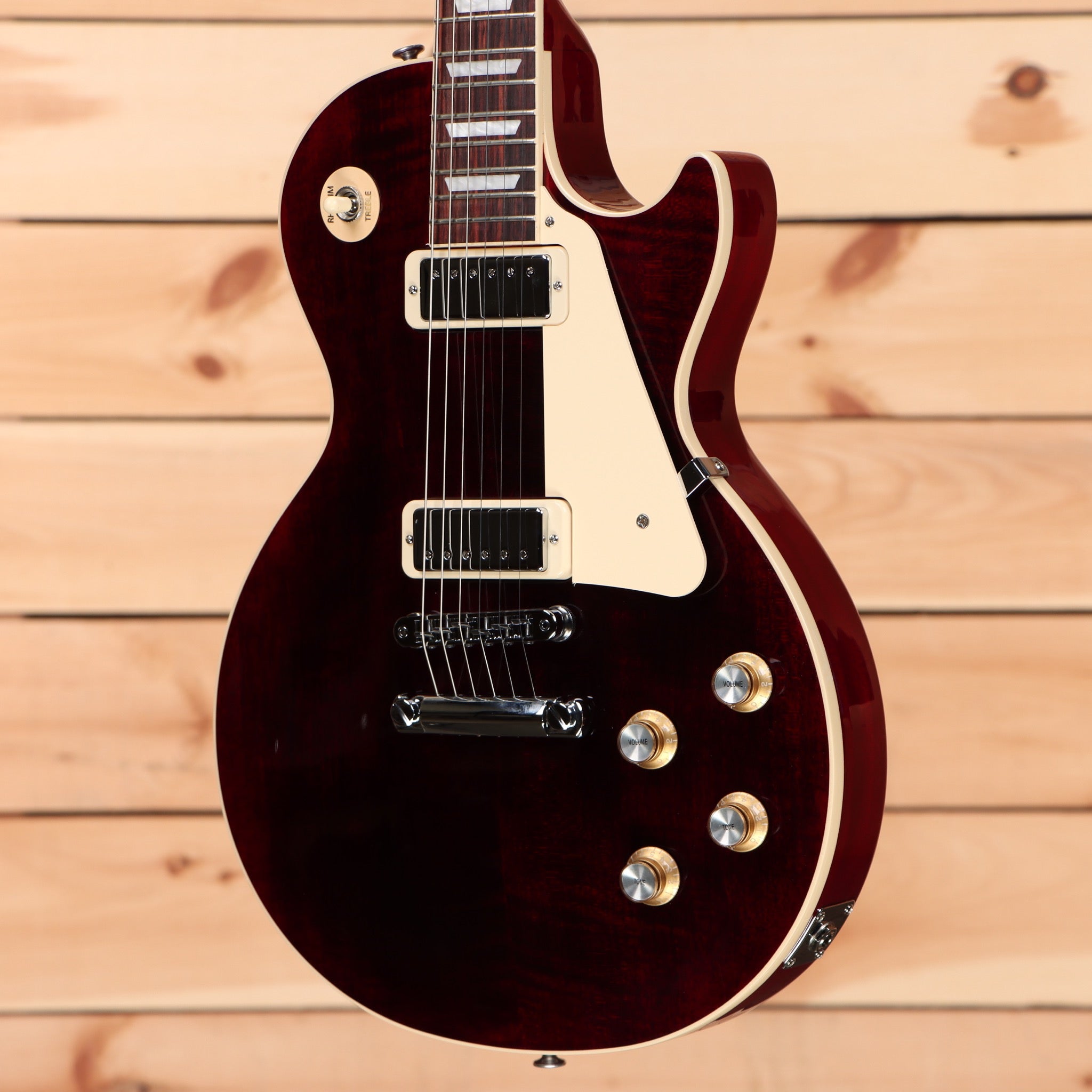 Gibson Les Paul 70s Deluxe wine red electric guitar with dual humbuckers and cream binding