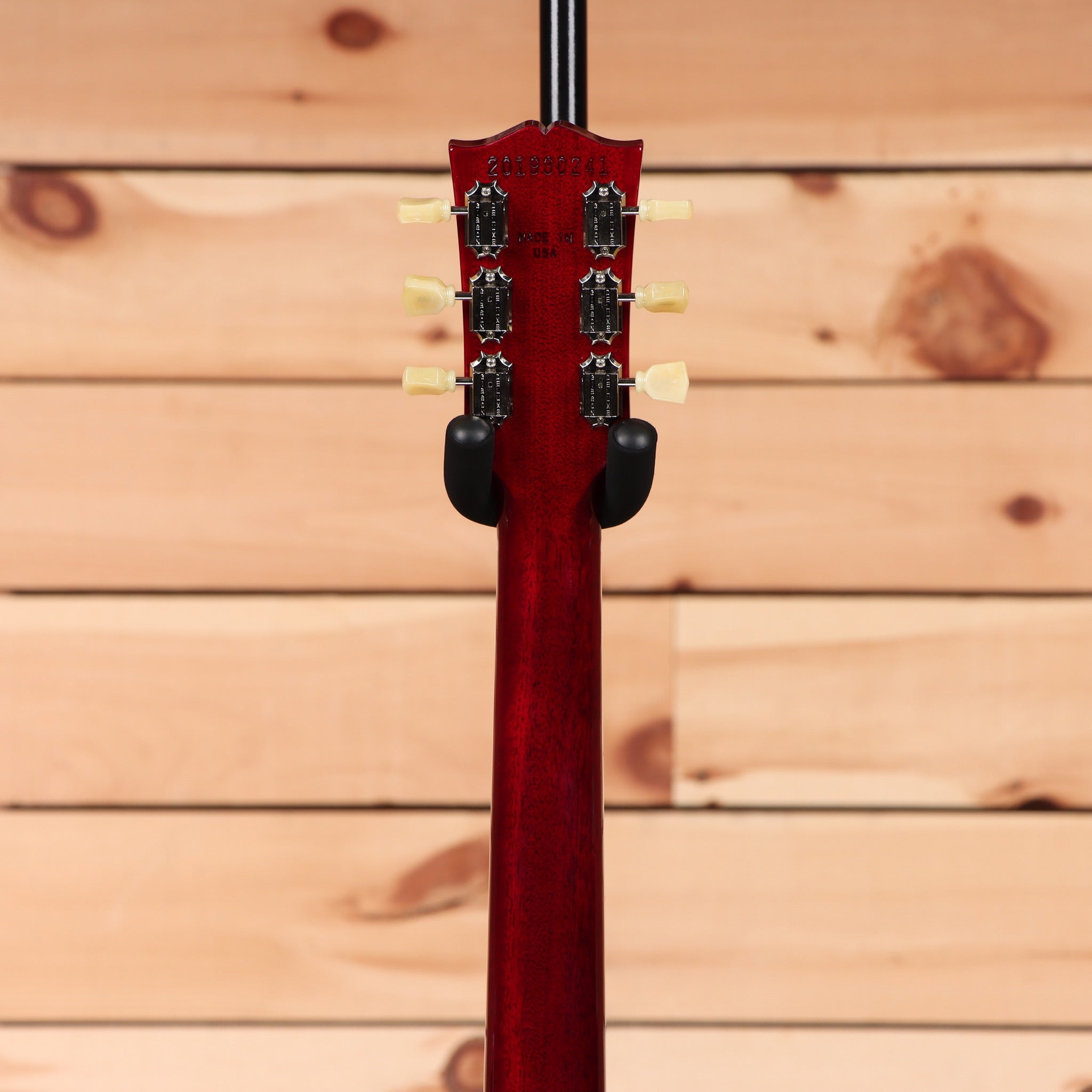 Gibson Les Paul 70s Deluxe wine red electric guitar with dual humbucker pickups and mahogany back