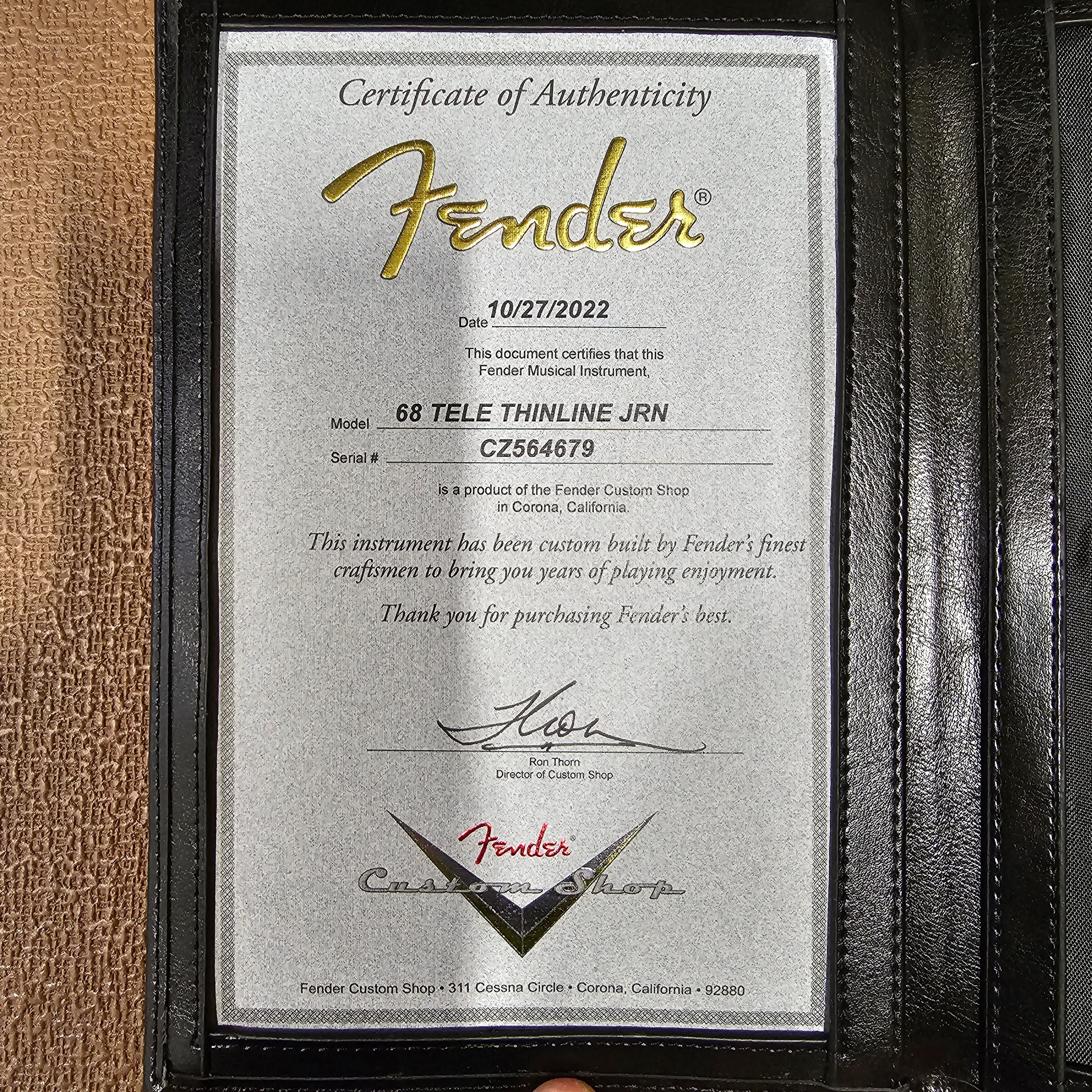 Fender Custom Shop 1968 Thinline Telecaster Relic electric guitar 3-Color Sunburst with certificate of authenticity