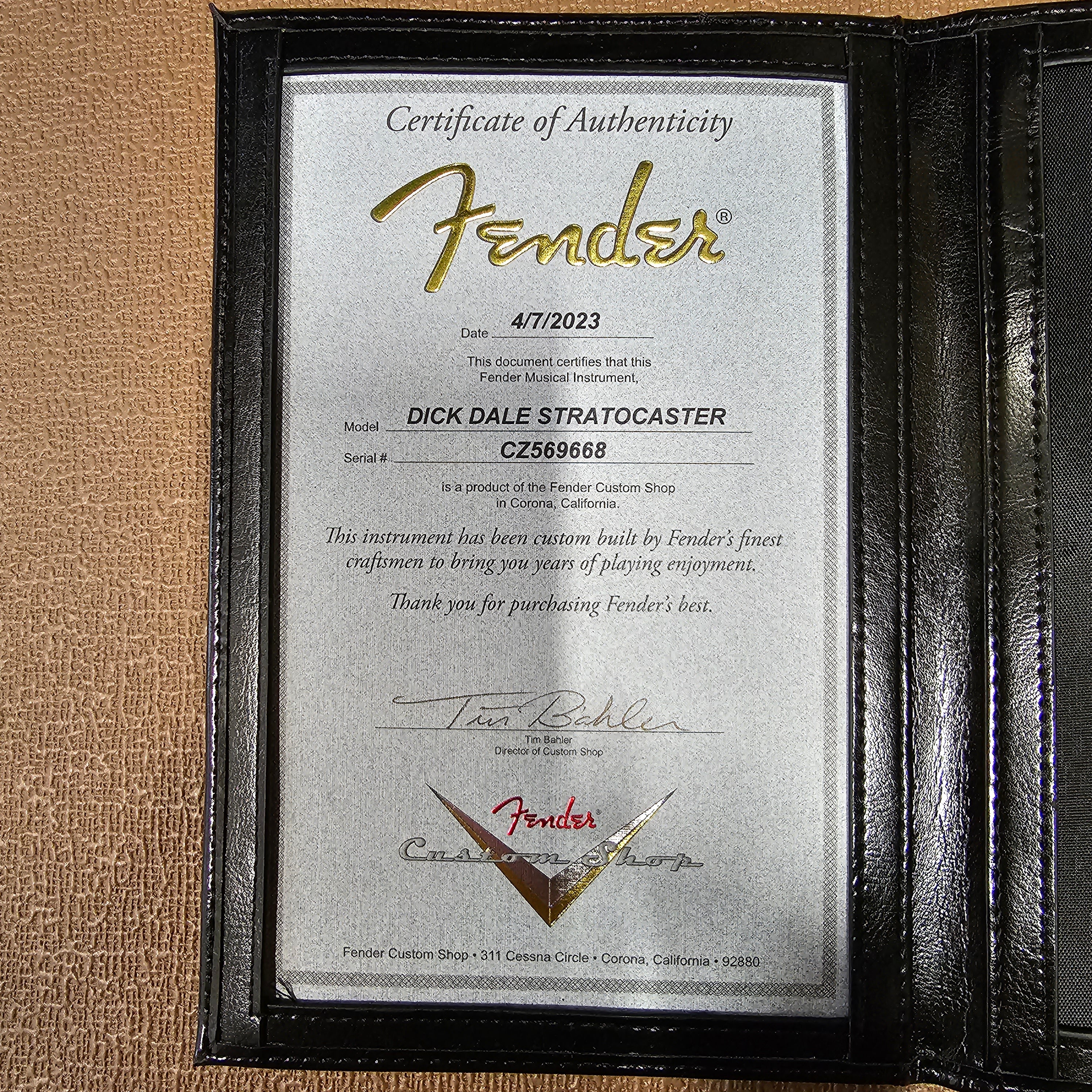 Fender Custom Shop Dick Dale Stratocaster electric guitar Chartreuse Sparkle with Certificate of Authenticity