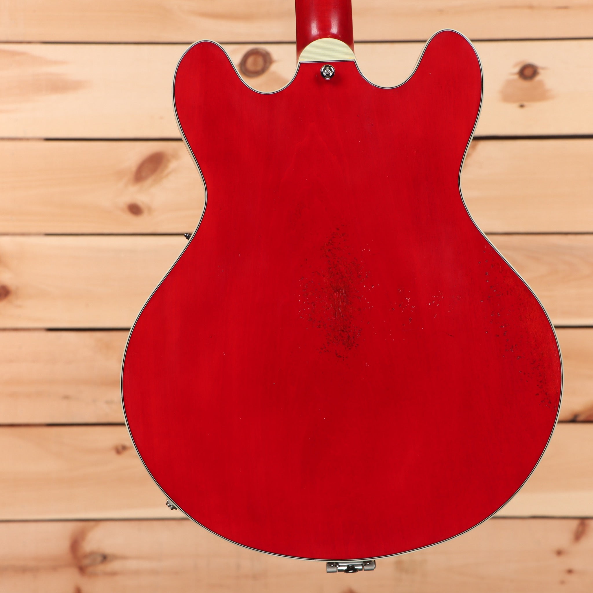 Eastman T64VRD semi-hollow electric guitar antique red with maple neck binding