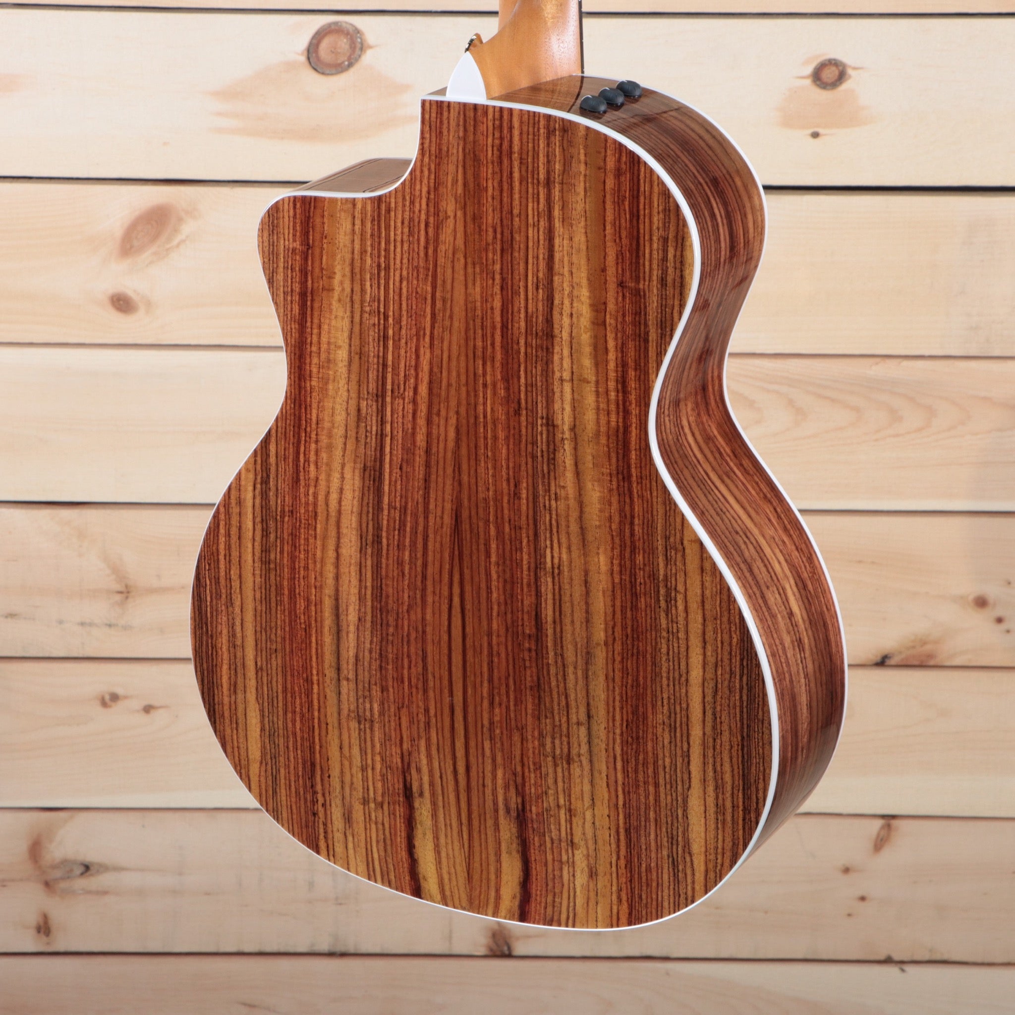 Taylor 214ce-SB DLX - Tobacco Sunburst – Righteous Guitars