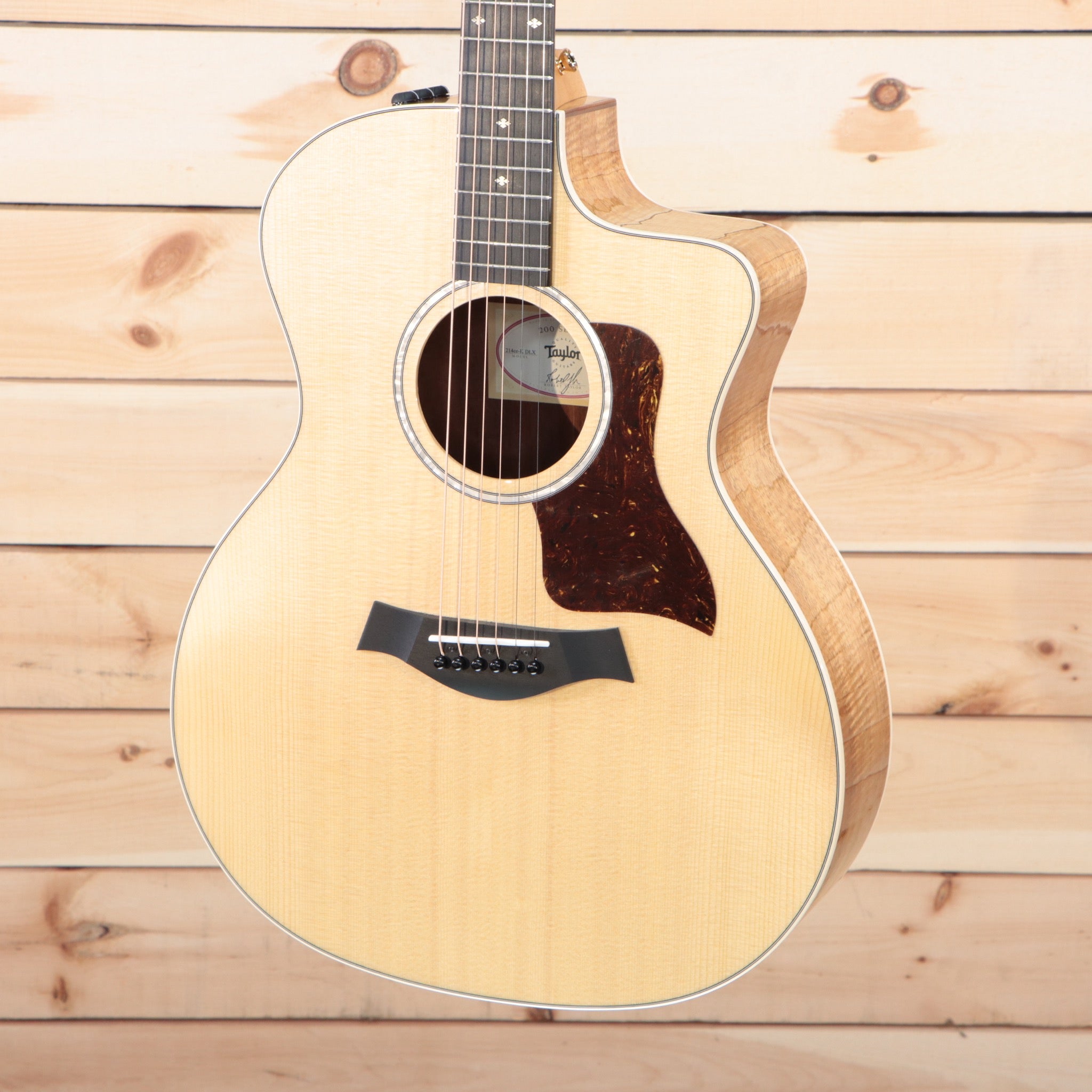 Taylor 214ce-K DLX Grand Auditorium acoustic-electric guitar Natural with venetian cutaway