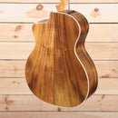 Taylor 214ce-K Dlx Grand Auditorium acoustic-electric guitar Natural finish with venetian cutaway