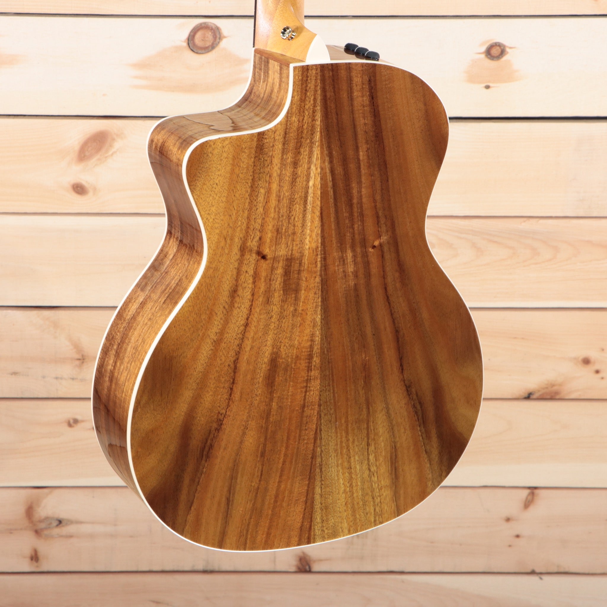 Taylor 214ce-K Dlx Grand Auditorium acoustic-electric guitar natural finish with venetian cutaway