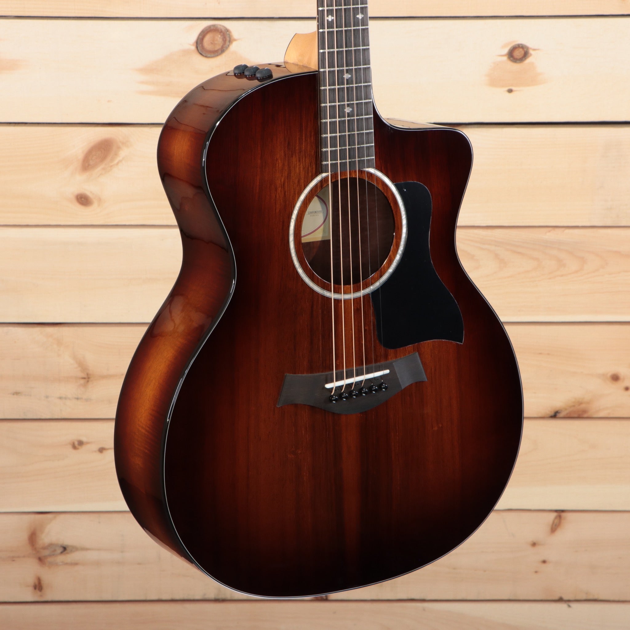 Taylor 224ce-K DLX acoustic-electric guitar Shaded Edgeburst with venetian cutaway