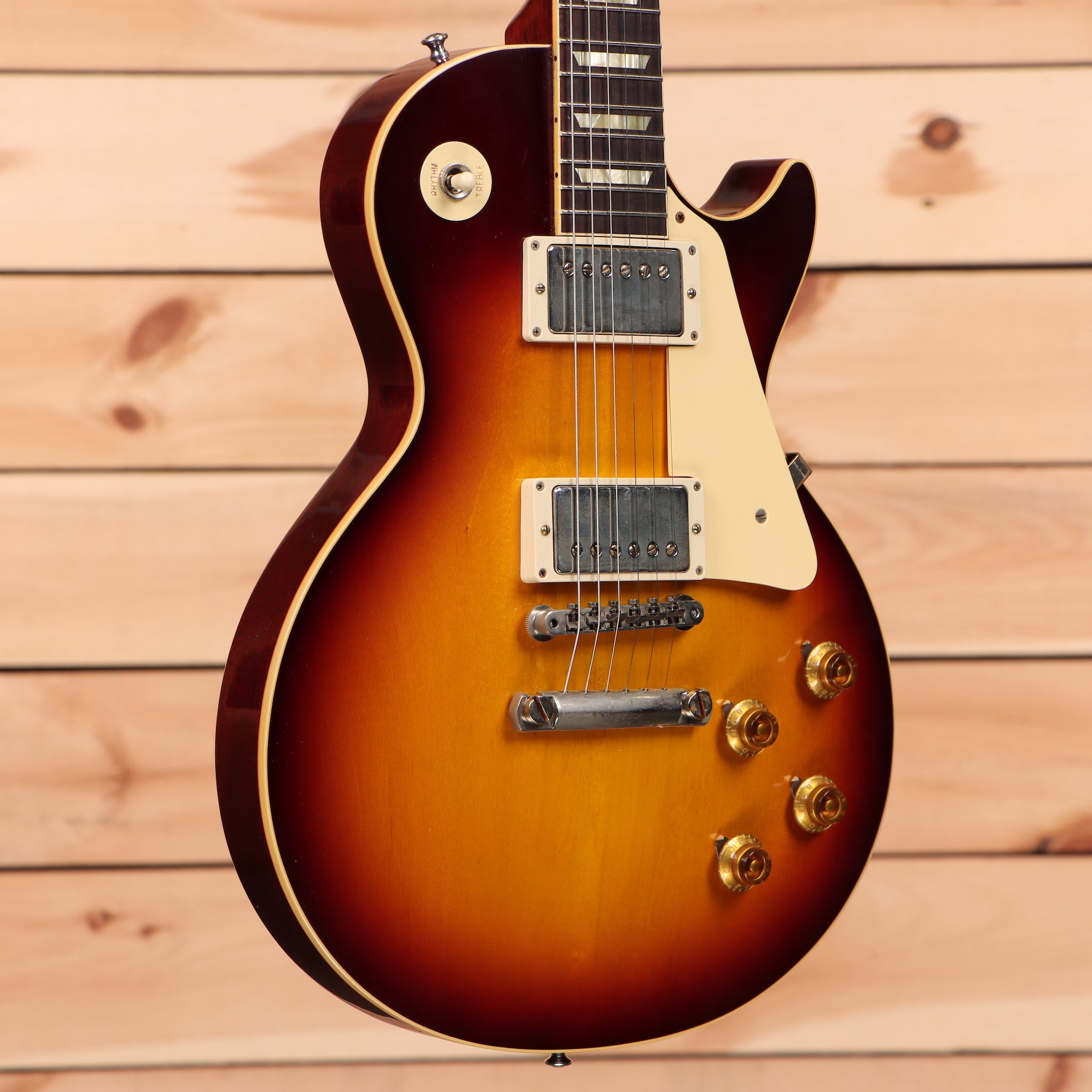 Gibson 1958 Les Paul Standard Reissue VOS electric guitar Bourbon Burst with dual humbuckers and gold hardware