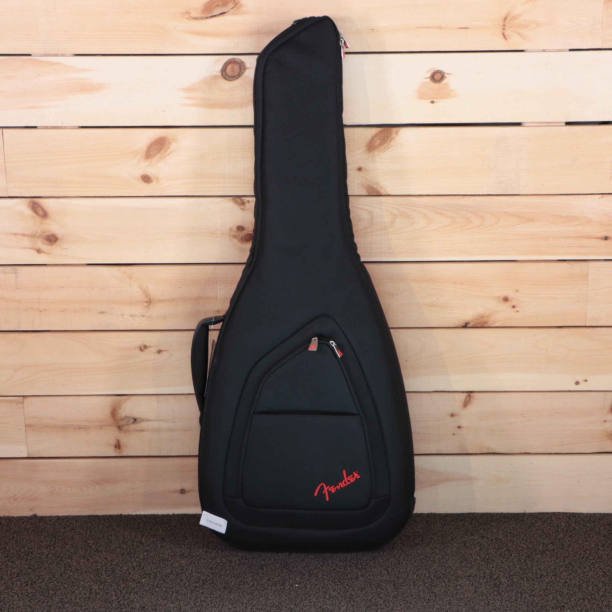 Fender gig bag for Acoustasonic Player Telecaster Arctic White guitar with padded protection