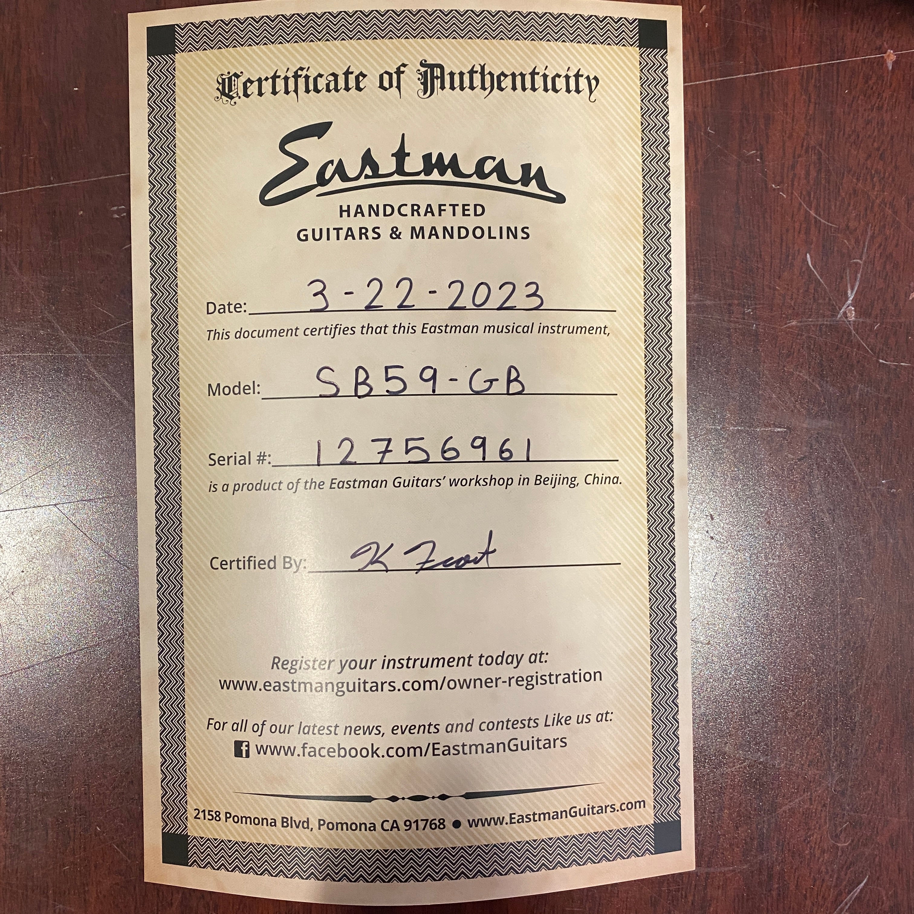 Eastman SB59 semi-hollow electric guitar goldburst finish with certificate of authenticity