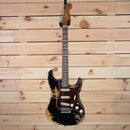 Fender Custom Shop LTD Roasted 1960 Stratocaster electric guitar black over gold heavy relic tortoise pickguard