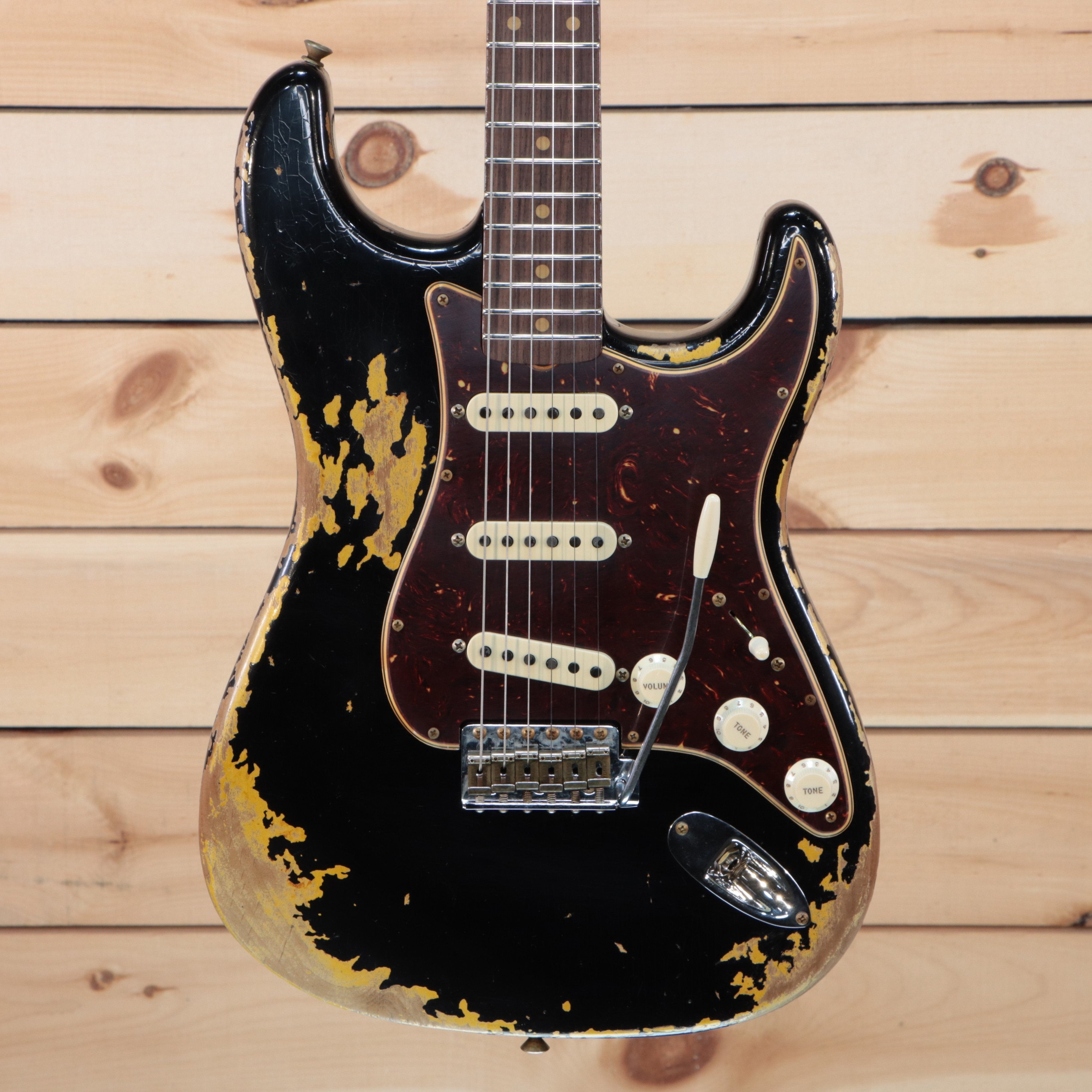Fender Custom Shop LTD Roasted 1960 Stratocaster electric guitar black heavy relic finish tortoise pickguard