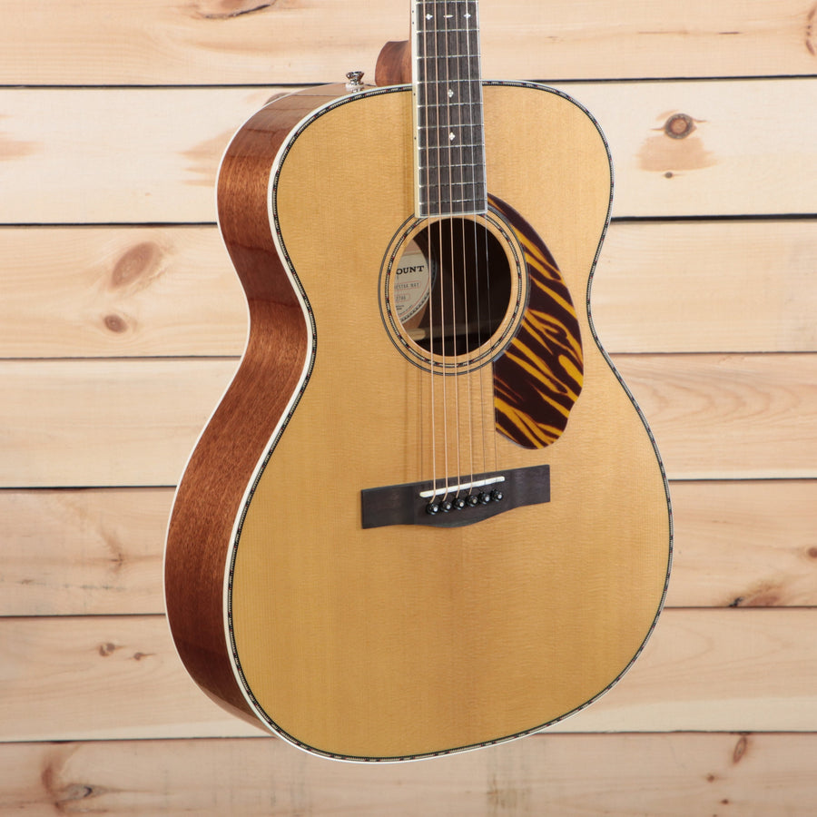 Fender PO-220E Orchestra acoustic guitar natural finish with tortoiseshell pickguard and mahogany back and sides