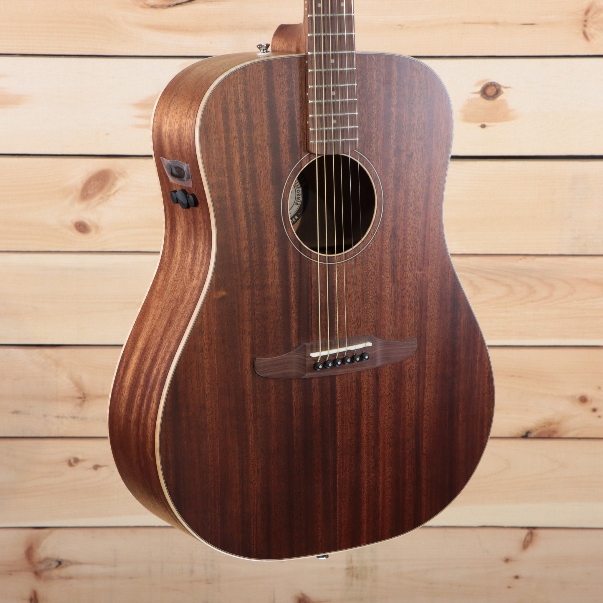 Suhr Eddie's Guitars Exclusive Roasted Classic T - Candy