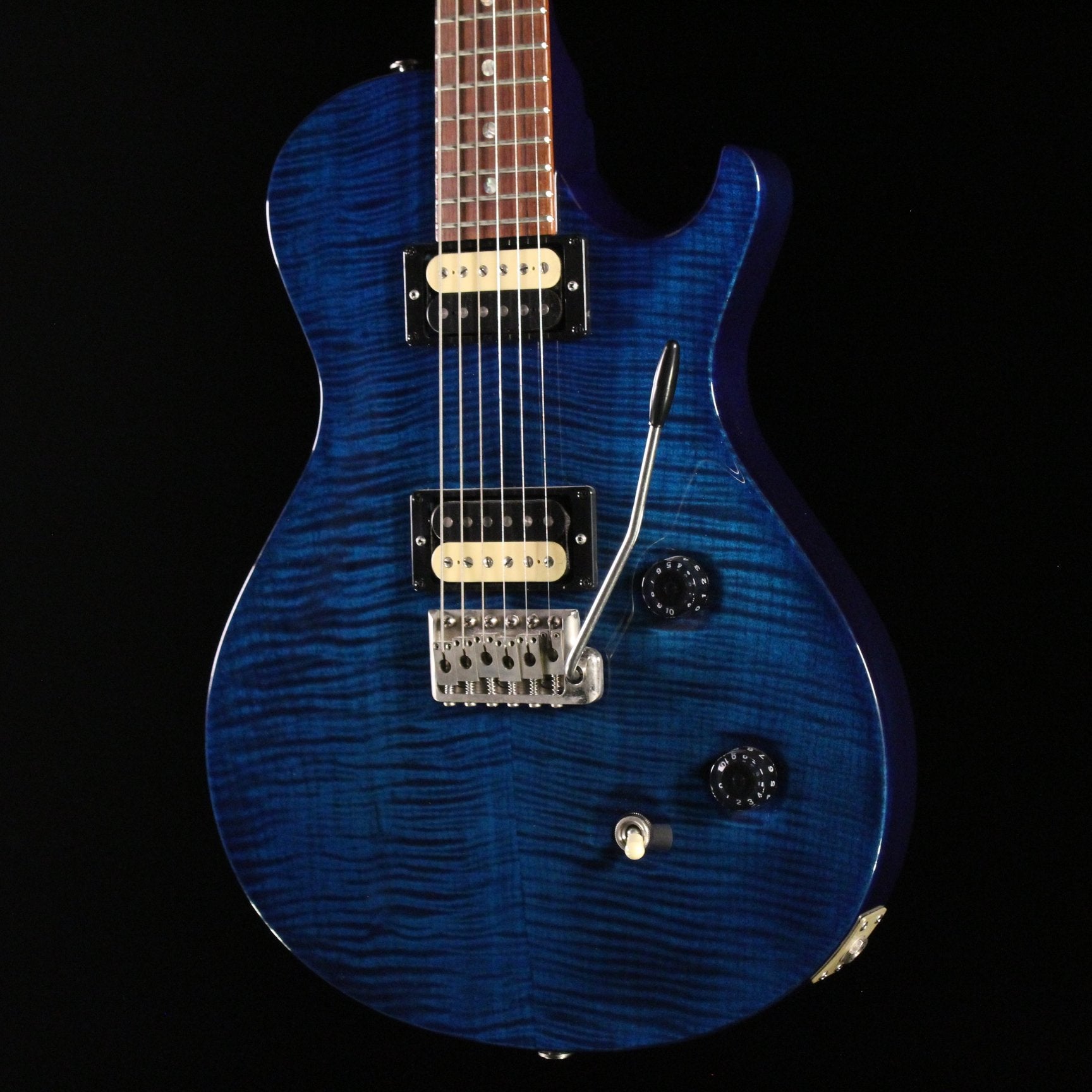 PRS Singlecut Trem electric guitar flamed maple top in translucent blue with dual humbuckers and tremolo