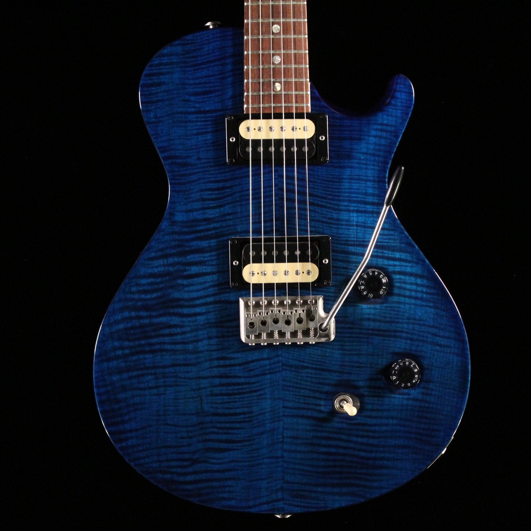 PRS Singlecut Trem electric guitar Whale Blue flamed maple top with dual humbuckers and tremolo bridge