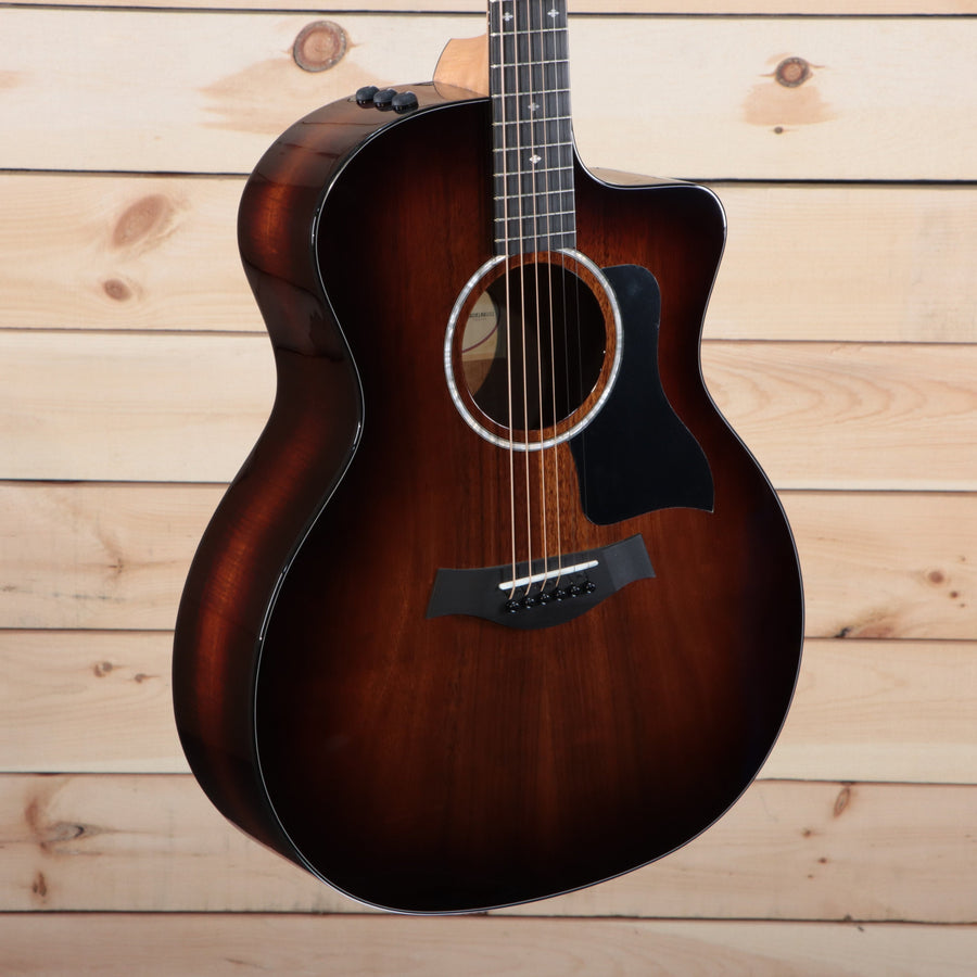 Taylor 224ce-K DLX Grand Auditorium acoustic-electric guitar Shaded Edgeburst finish with cutaway