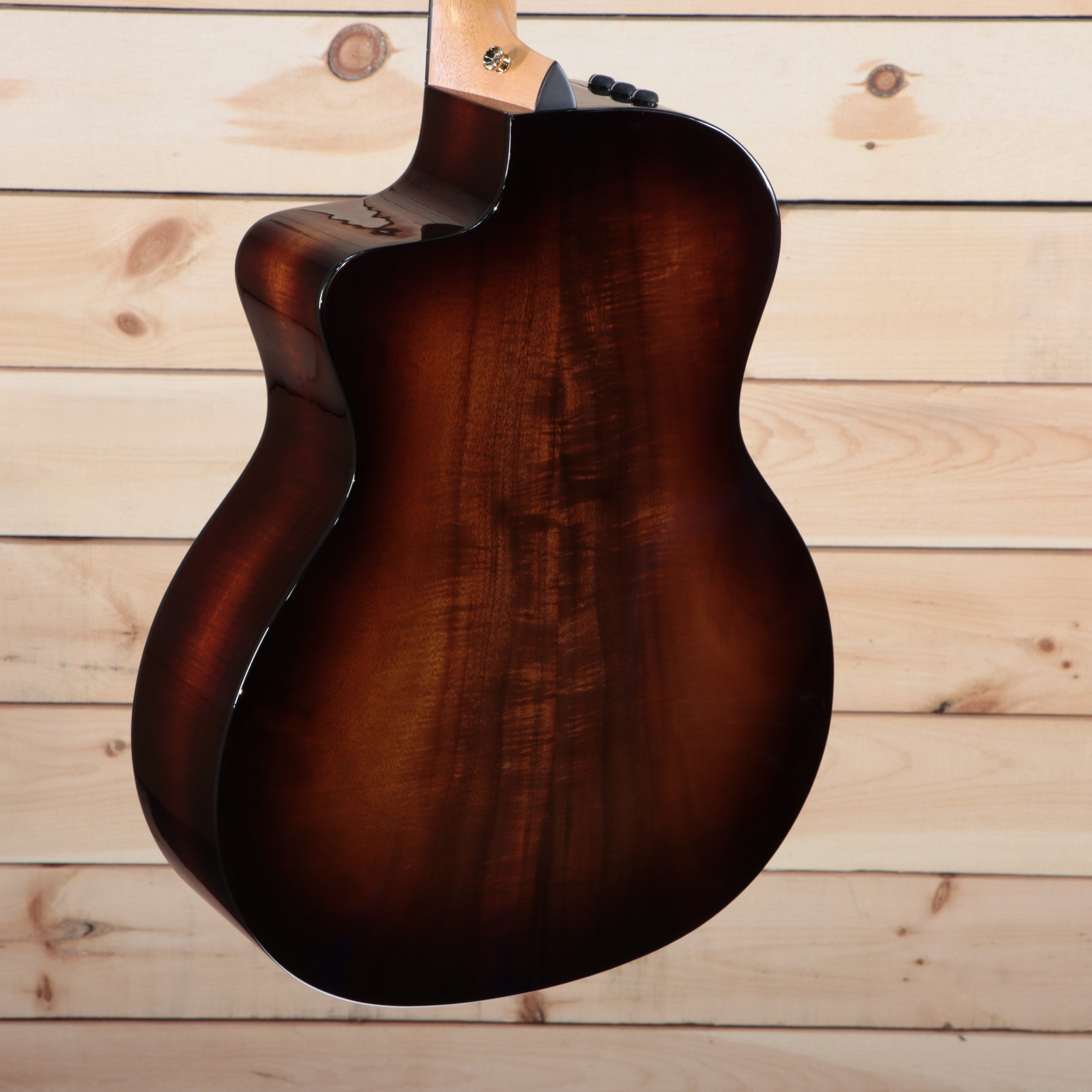 Taylor 224ce-K DLX acoustic-electric Grand Auditorium Shaded Edgeburst with figured koa back and cutaway